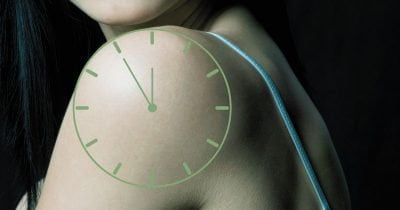 Die Schulter-Uhr